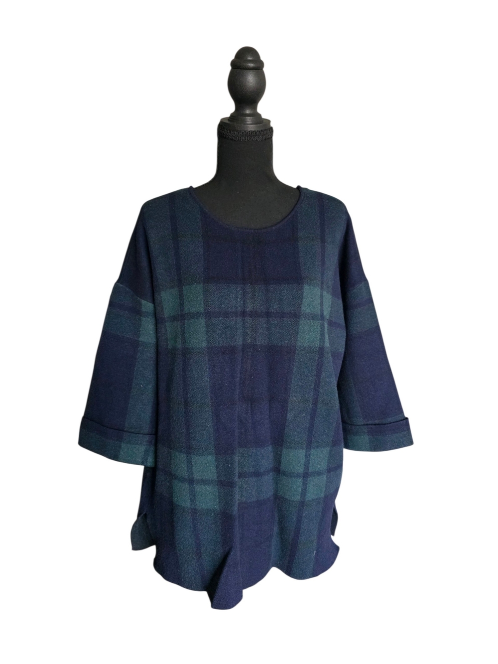 Tahari Navy and Green Plaid Scoop Neck Sweater